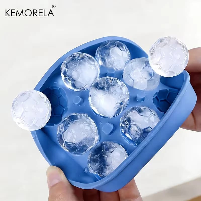 ถาดทำน้ำแข็งลายลูกฟุตบอล 9 ช่อง พร้อมฝา